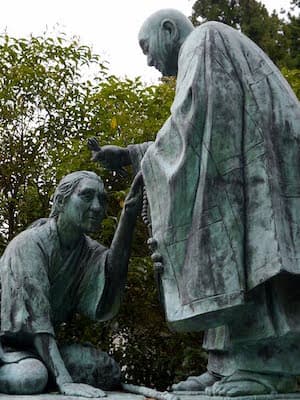 Statute of Emon Saburo and Kukai